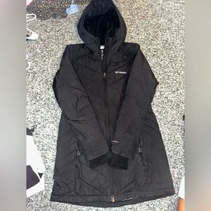 Columbia Black Ski Jacket with Hood and Insulation